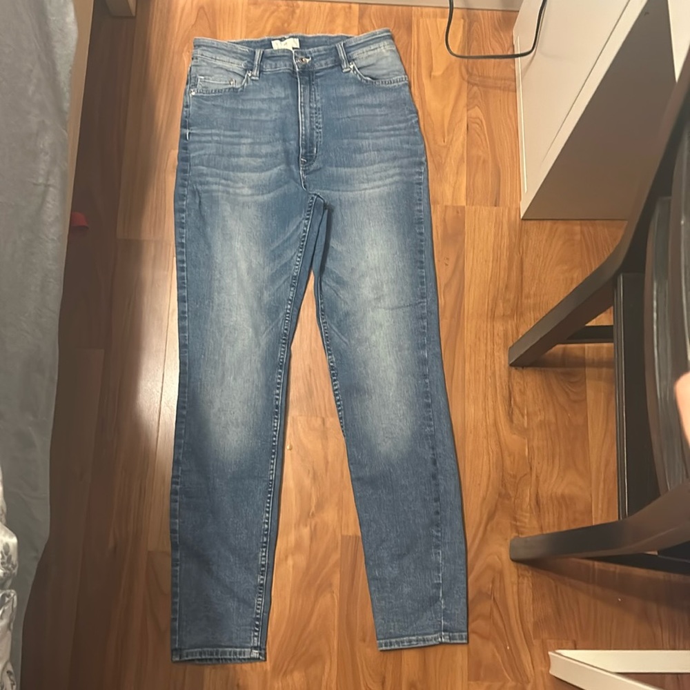 High waisted blue jeans